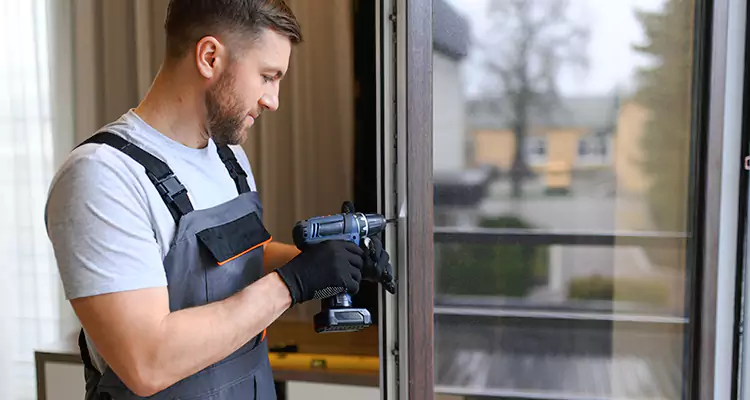 Sliding Screen Door Handle Repair in Egypt Lake-Leto, FL