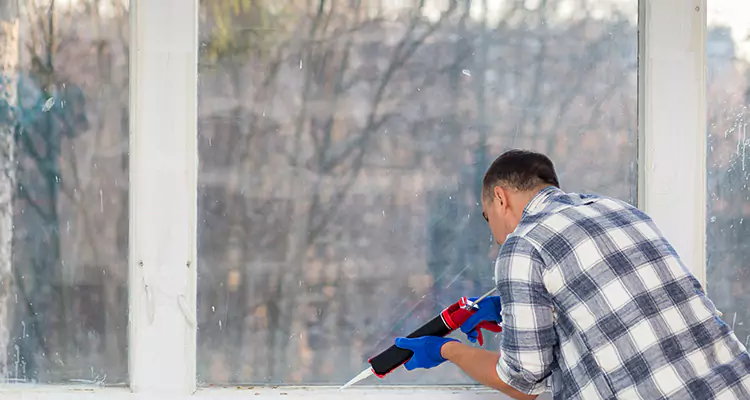 Quality Sliding Shower Door Repair for Closing Issues in Egypt Lake-Leto, FL